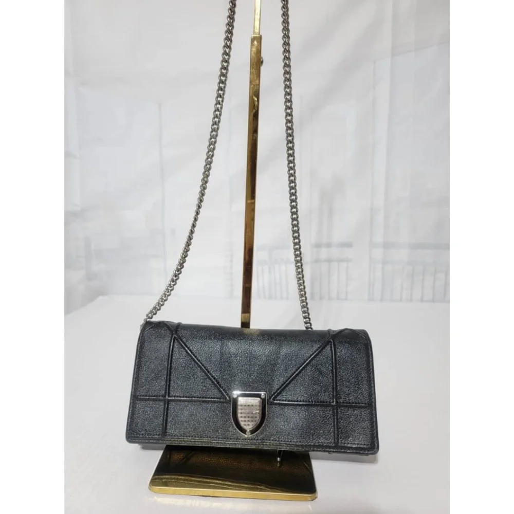Authentic CHRISTIAN DIOR Diorama Wallet On Chain Black - Picture 4 of 16